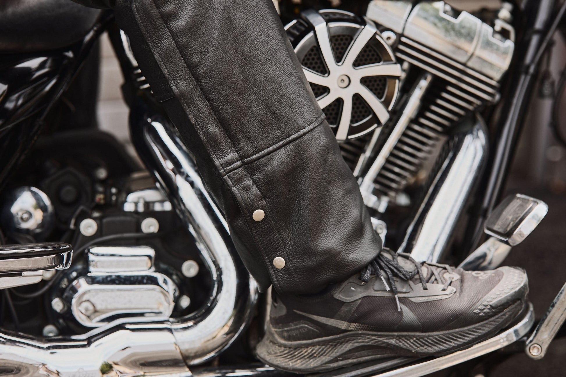 Buster Unisex leather motorcycle chaps Chaps & Pants Renegade Classics