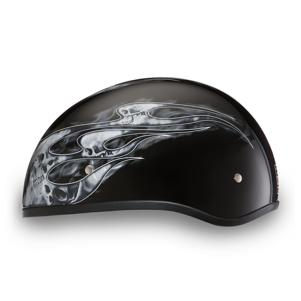 D6-SFS D.O.T. DAYTONA SKULL CAP - W/ SKULL FLAMES SILVER Helmets Daytona Helmets