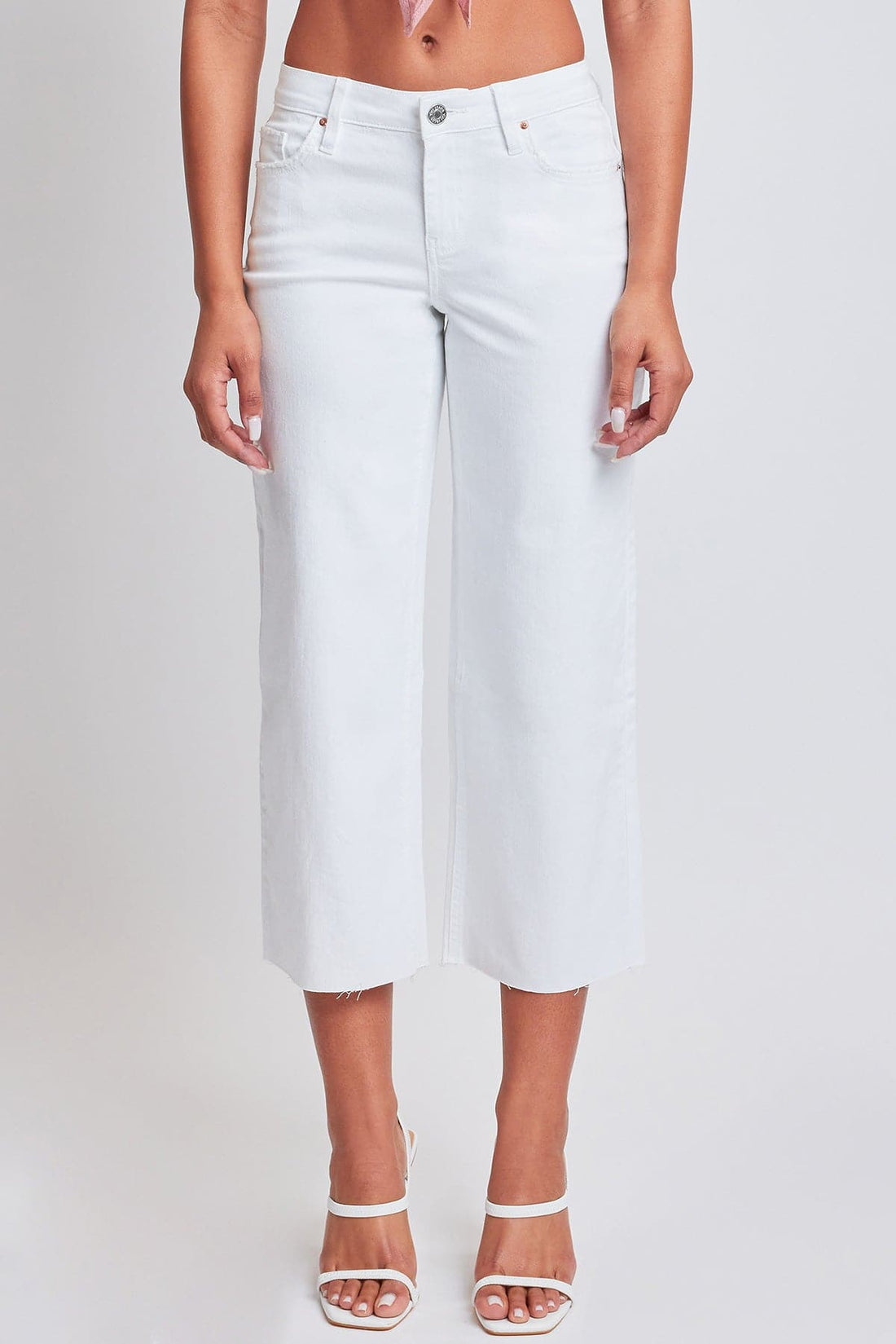Women's Mid Rise Cropped Wide Leg Jeans