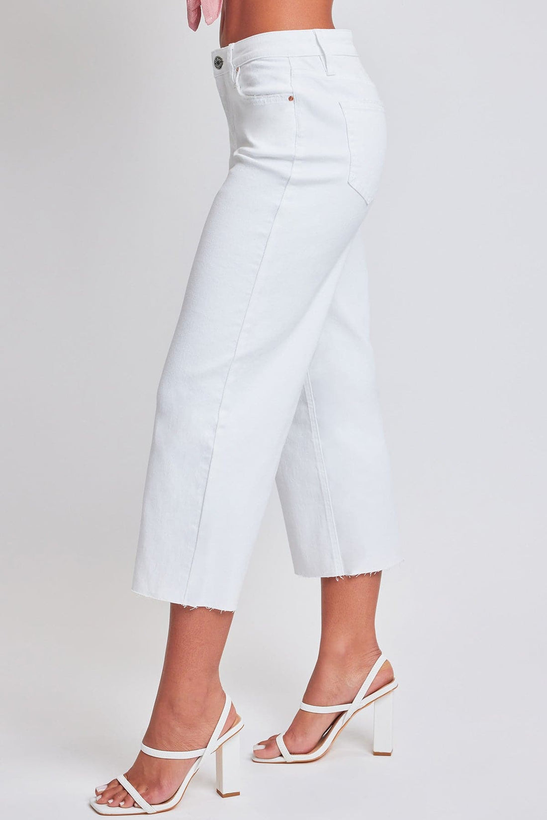 Women's Mid Rise Cropped Wide Leg Jeans