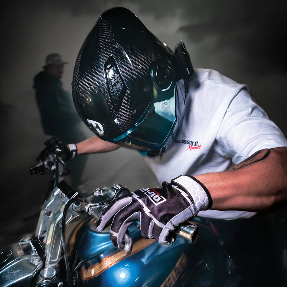 D.O.T. & ECE Daytona C6 PRO- Grey Carbon Fiber